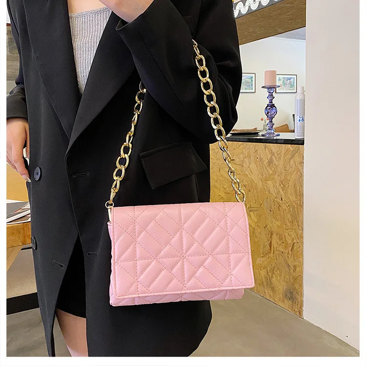 Branded Women's Shoulder Bags 2021 Metal Thick Chain Quilted Designer Purses And Handbag Women Clutch Bags Ladies Striped bag Branded Women's Shoulder Bags 2021 Metal Thick Chain Quilted Designer Purses And Handbag Women Clutch Bags Ladies Striped bag