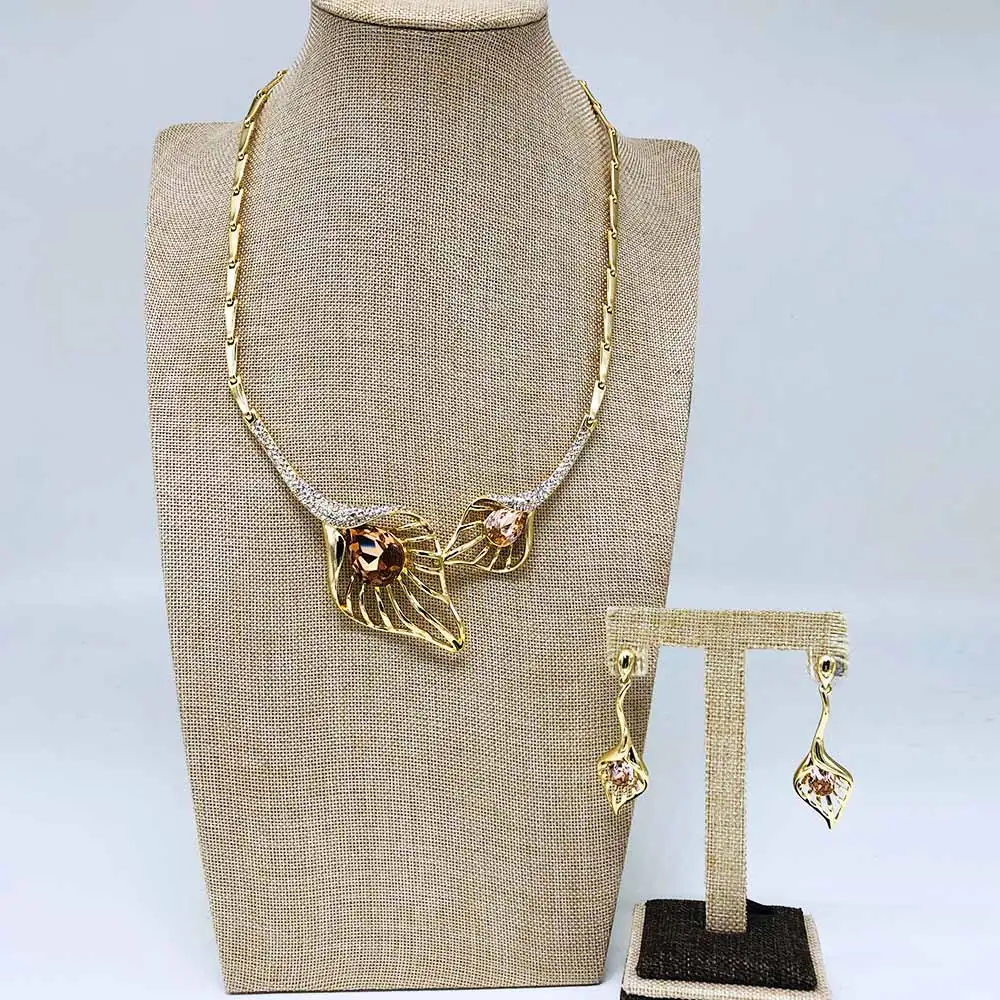 Viennois золотой цвет Кристалл Стразы набор украшений для женщин геометрическое Ожерелье Висячие серьги вечерние ювелирные изделия - Окраска металла: Gold Color