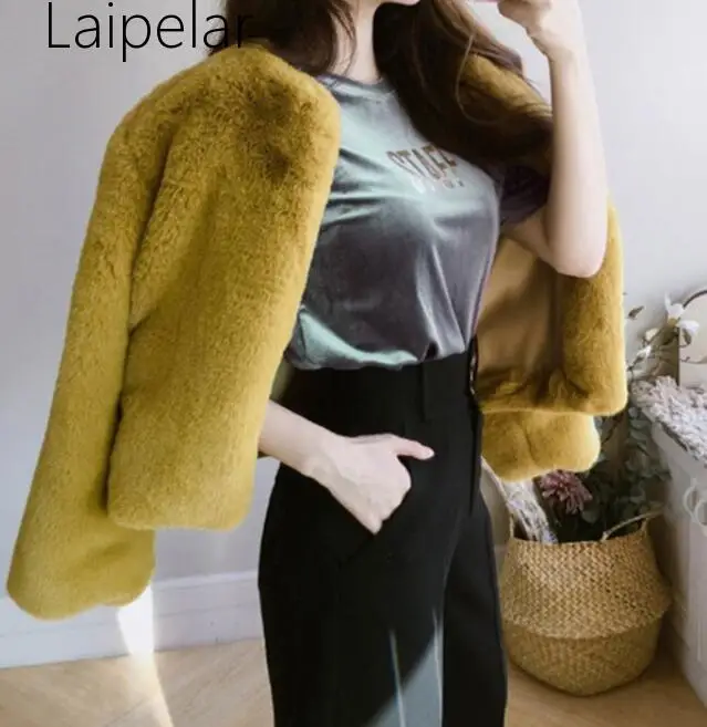 High Quality Female Imitation Rabbit Fur Winter Hot Blue New Woman Faux Fur Oat Top Soft Thick Fashion Faux Fur Coat