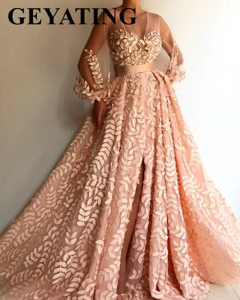 Baby Roze 3D Geborduurde Bladeren Arabisch Avondjurk Lange Mouwen Sexy V-hals Hoge Split Prom Dresses 2020 Vrouwen Formele Gowns Baby Roze 3D Geborduurde Bladeren Arabisch Avondjurk Lange Mouwen Sexy V-hals Hoge Split Prom Dresses 2020 Vrouwen Formele Gowns