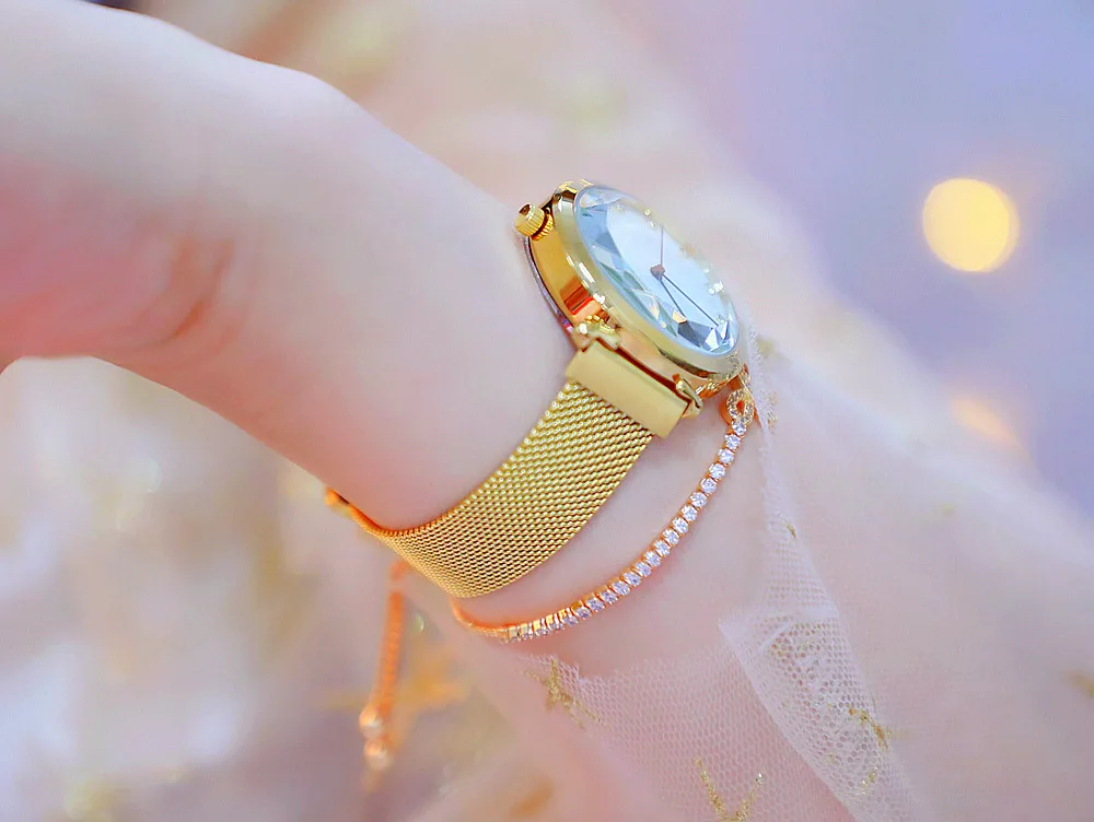 10193721874_381868954