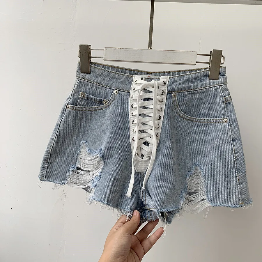 

2019 Newset Women Fashion Shorts Light Blue Color High Waist Jeans Shorts Women Wide Leg Hole Style Shorts Women Denim Shorts