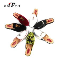  Red Large Size Embroidery Crown Men Velvet Slippers Designs Fashion Show Men's Casual Shoes Slides European Elegant Sandals 