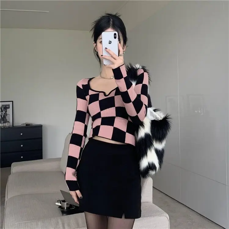 Tonngirls Knitted T Shirt Women Long Sleeve Checkerboard Plaid Square Collar Ladies Tops 2022 Korean Slim Skinny Cropped Tees cheap graphic tees