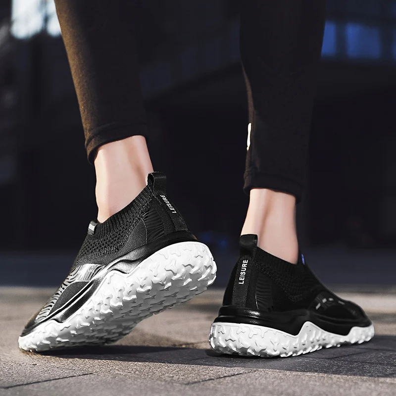 Мужские кроссовки для бега Fasion сетчатые дышащие мужчин легкая Нескользящая
