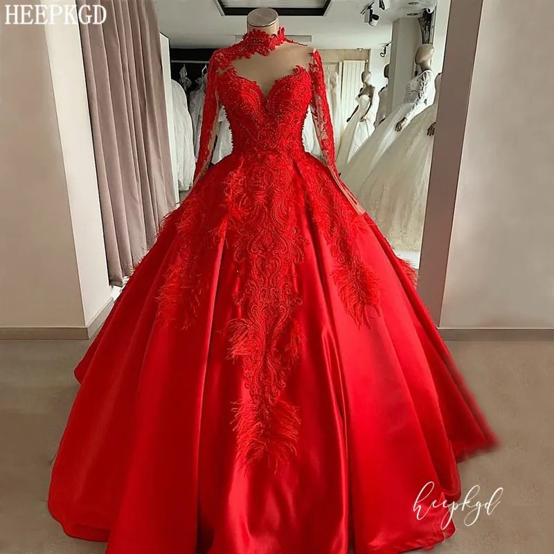 Дубайское красное вечернее платье из перьев с длинными рукавами, роскошные аппликации из бисера, высокая горловина, прозрачные атласные длинные официальные платья на заказ