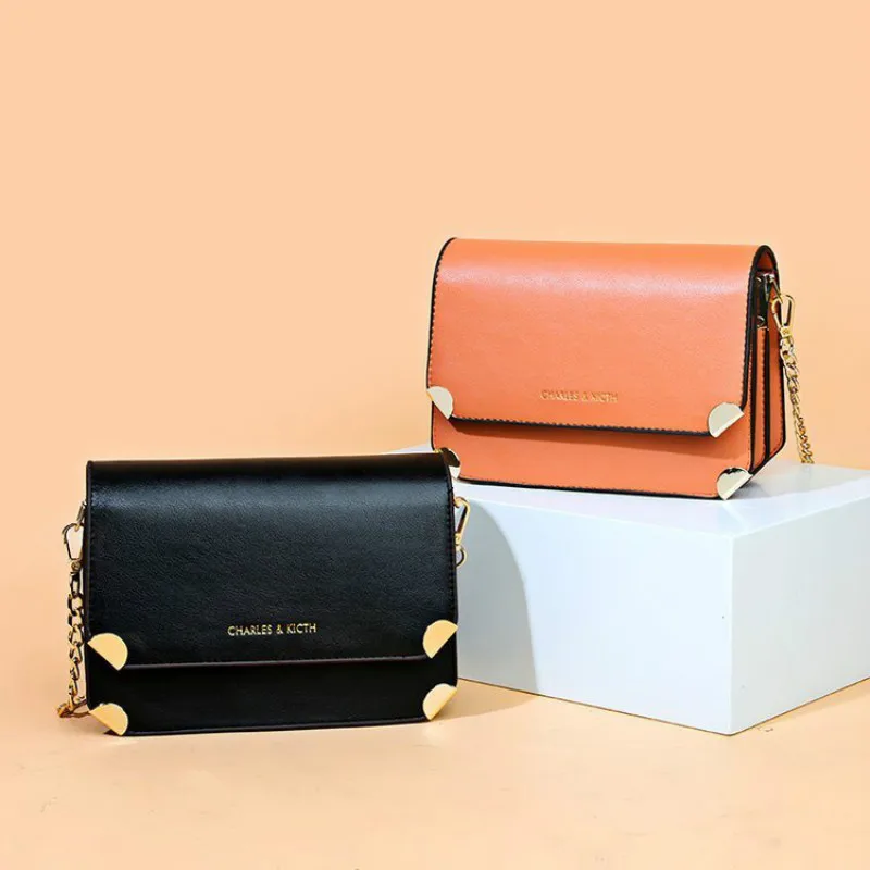

2020 Fashion Design England Style Ladys Messenger Bag Women Solid Color Leather Square Bags Woman Wild Models Shoulderbags