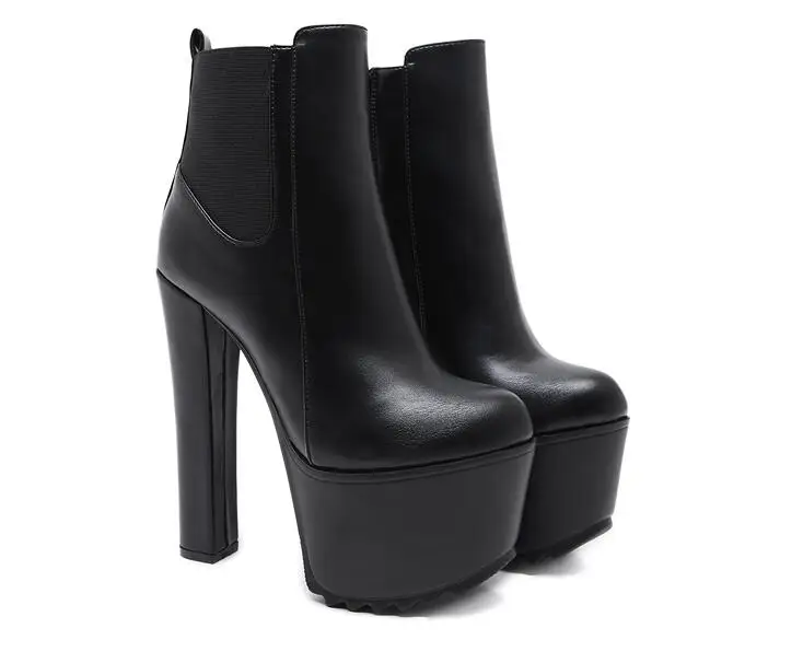 Г. Новые модные черные ботильоны на платформе женская зимняя обувь короткие ботинки с круглым носком на квадратном каблуке 16 см, с боковой молнией в сдержанном стиле