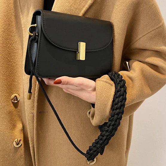 

Black Trend Classic Square Tote Handbag with Lock Portable PU Leather Diagonal Bag 2020 New All-match Lady Designer Shoulder Bag
