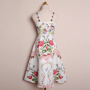 

Romantic Spaghetti Strap Fairy Jacquard Dresses Women 2020 Spring Luxury Diamonds Runway Floral A-Line Midi Dress