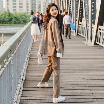 

Women's suit 2019 autumn and winter new fashion casual temperament Slim solid color single buckle small suit trousers two-piece