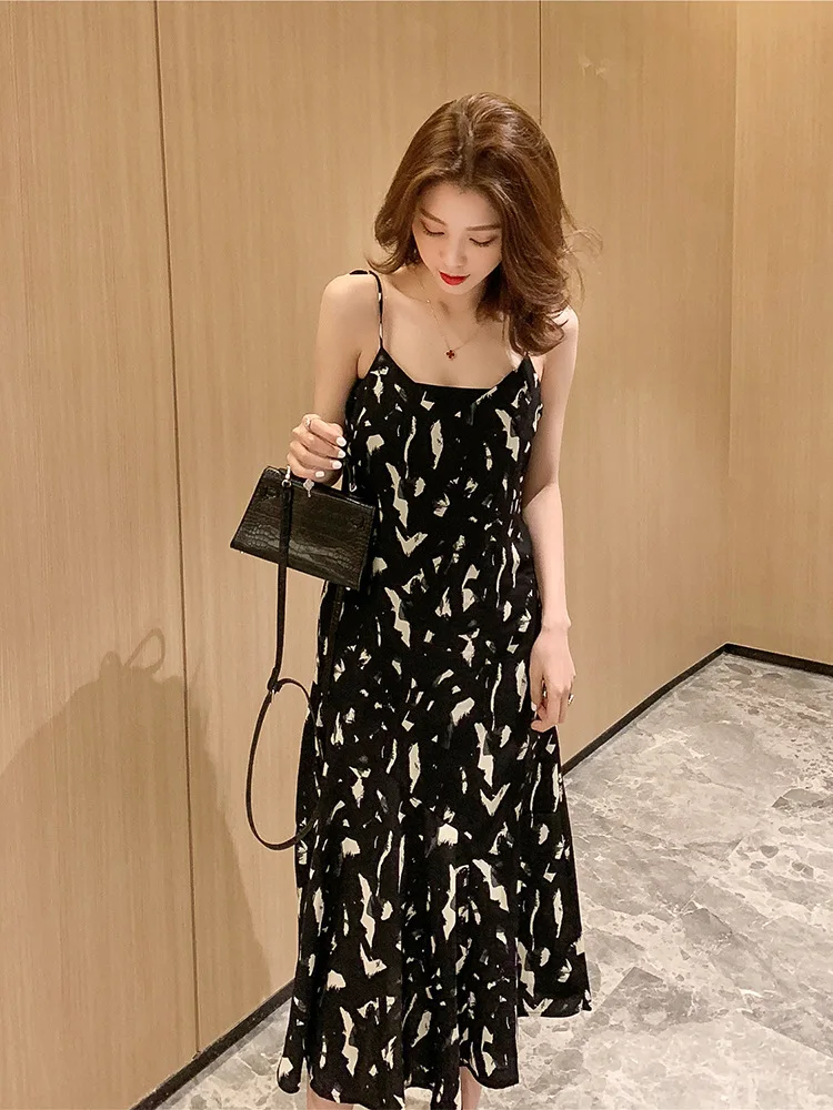 

2019 Spring New Style Mid-length Printed Pleated Black And White with Pattern Strapped Dress Women's CHIC French Seaside