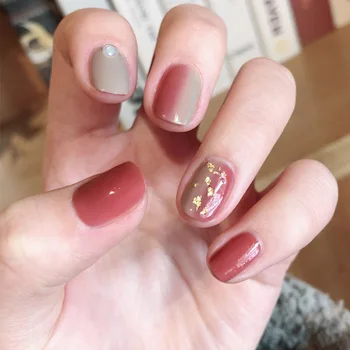 

24PCS Bean Paste Color Golden Foil Nail Art Detachable Nails Short Gradient Fake Nails Full Coverage fake nails with glue