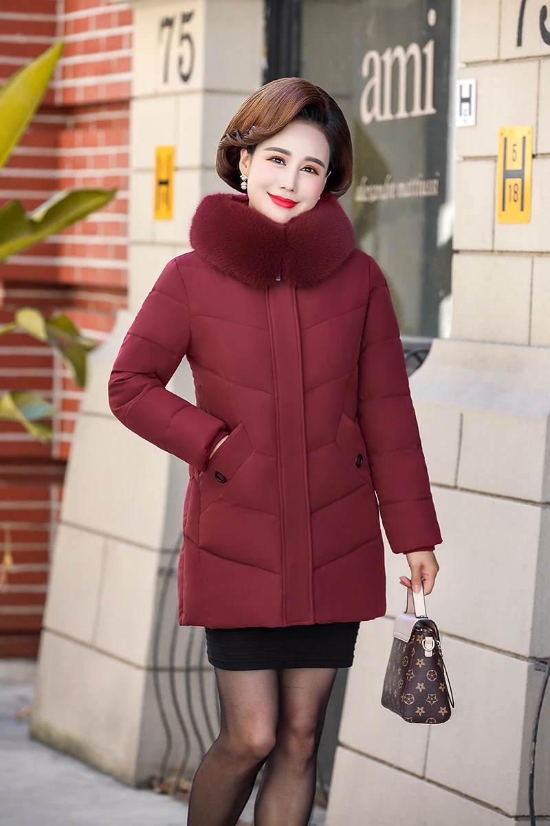 Plus size middle aged women's winter jacket fur collar with hooded thick warm cotton regular coat female Parkas mother‘s jacket