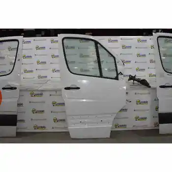 

WINDOW LIFTER FRONT RIGHT MERCEDES SPRINTER II James COOK (906)