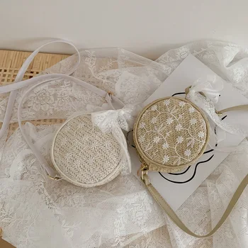 

Women Casual Vintage Crossbody Messenger Bags for Vacation Fahion Summer Beach Elegant Straw Lace Round Shoulder Bags with Lace
