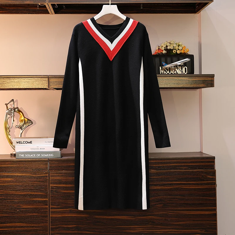 

Fall 2009 Big Size Female Wear Fat Sister Loose Slim Medium-length V-neck Knitted Dress