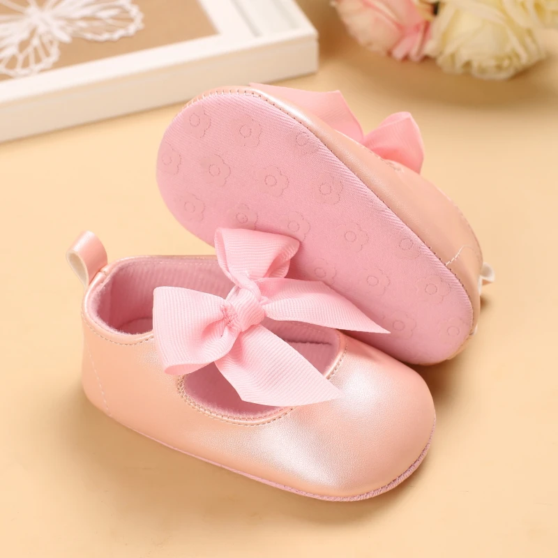 Newborns Fashion Solid Color Casual Shoes Princess Shoes Soft-soled Sneakers 0-18 Months Baby Bed Shoes Baby Walking Shoes
