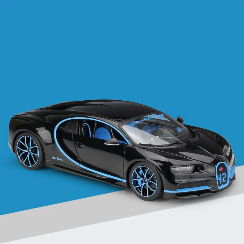 Bburago литая под давлением модель спортивного автомобиля Chiron 1:18 из металлического сплава Высокая имитационная машина с базой Игрушки для мальчиков подарки для мальчиков