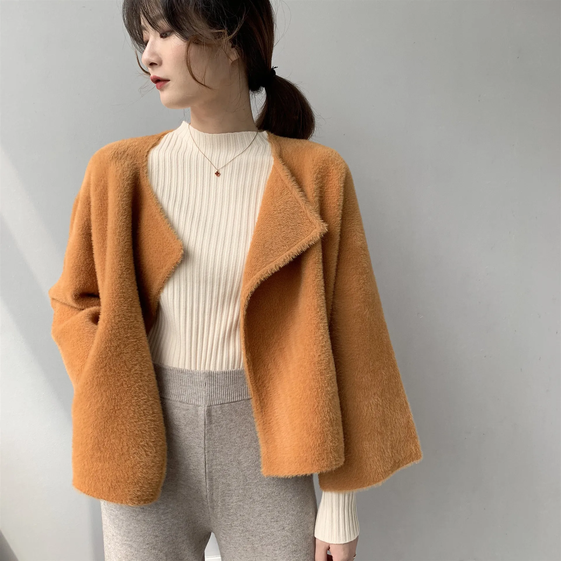 Jia Woven 1-18001 Ранняя осень стиль элегантный длинный рукав шерстяное маленькое пальто Вязаная имитация норки бархатная куртка