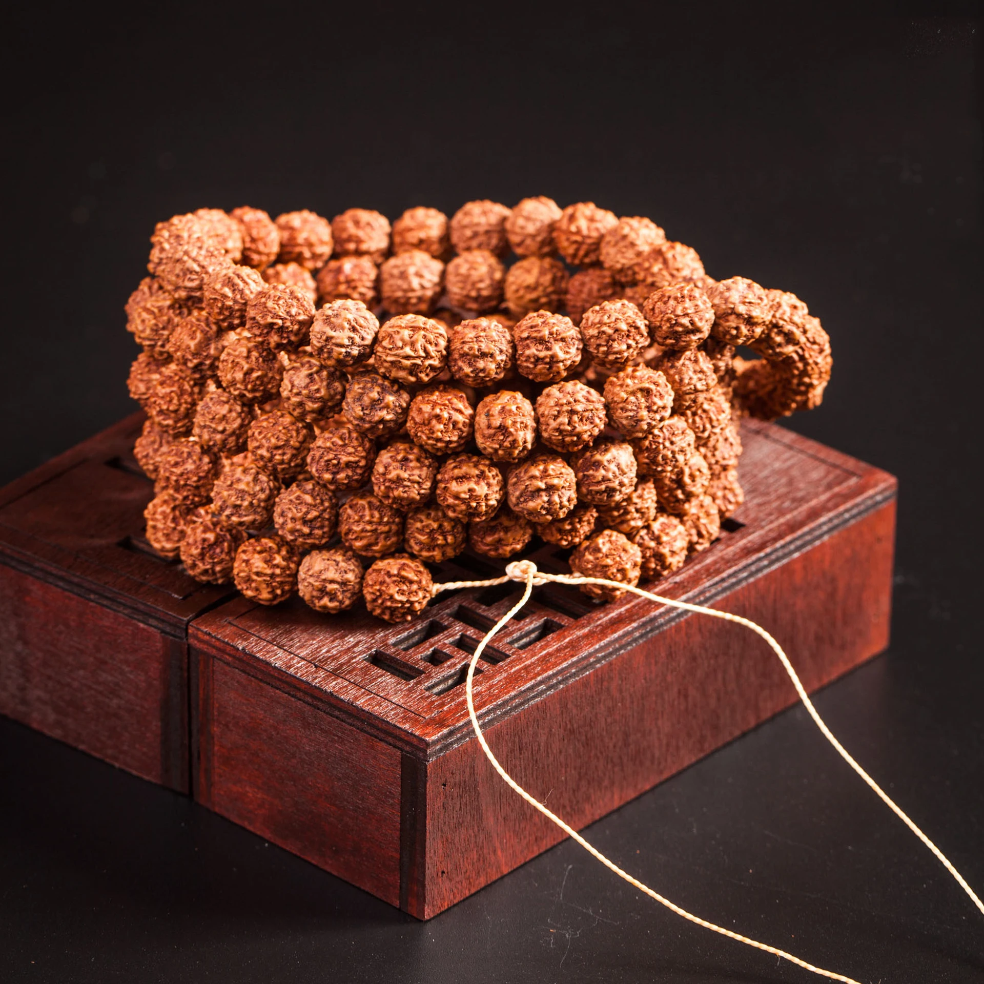 Натуральные бусины Rudraksha Mala 108 5/7/9 мм буддийские для молитвы медитации ожерелий