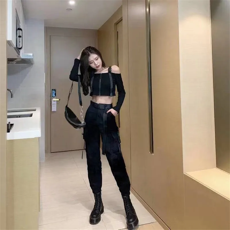 Женские брюки-карго с завышенной талией