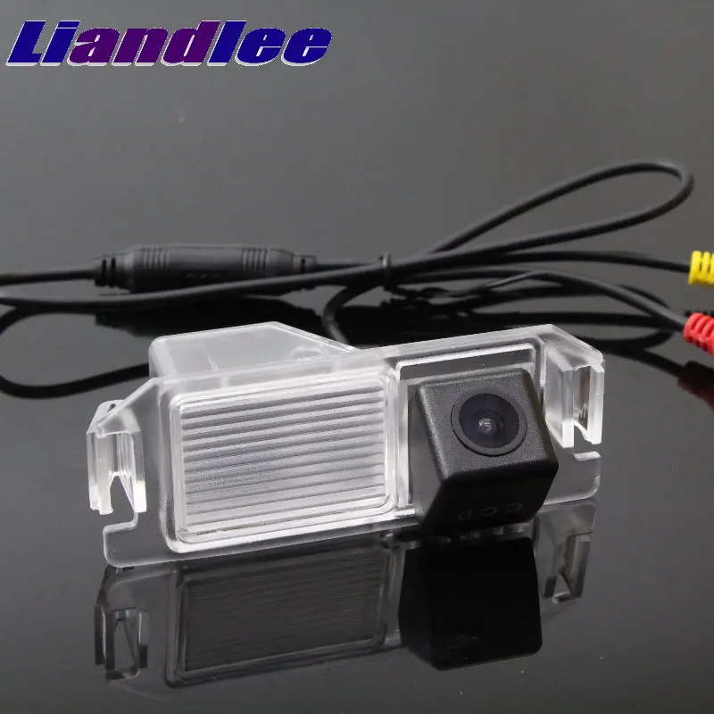 Liandlee Rear View Camera For Hyundai Elantra Touring Hyundai i30 Night Vision Reversing Camera Car Back up CAM HD CCD left