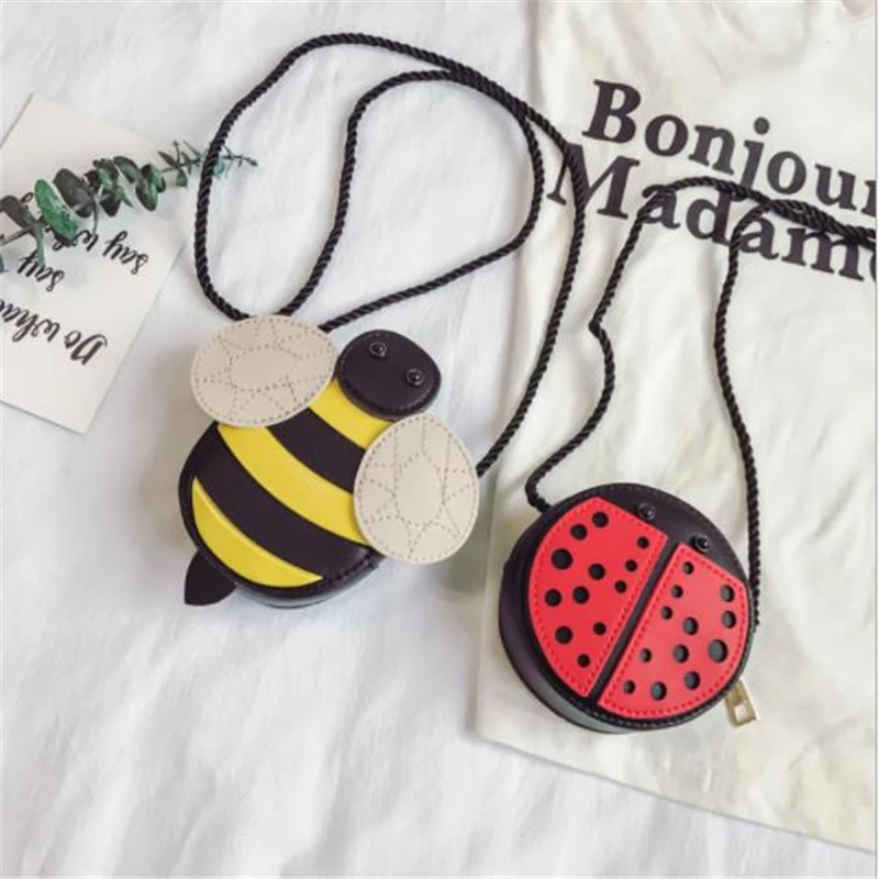 Buen trato Bandolera de dibujos animados para niños y niñas, bolso cruzado de cuero PU con diseño de mariquita y caracolas de abeja, ideal para compras zOKMk8YOL