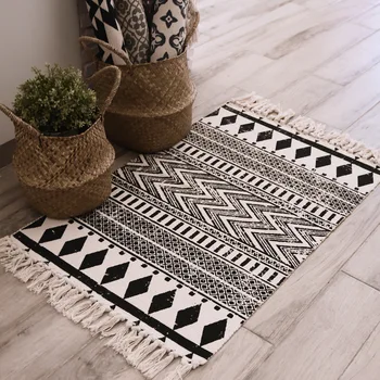 

Black White Retro Bohemian Carpet Hand Woven Cotton Linen Carpet Rug Bedside Rug Geometric Floor Mat for Living Room Bedroom