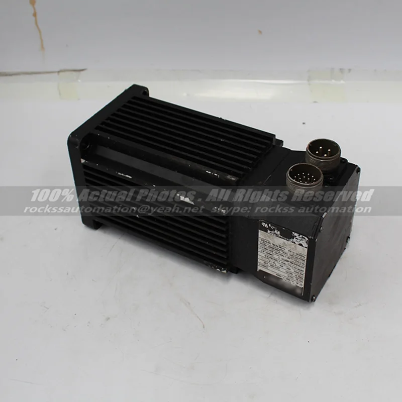 

Used In Good Condition Servo Motor H-4050-P-H00AA H4050PH00AA With Free DHL / EMS