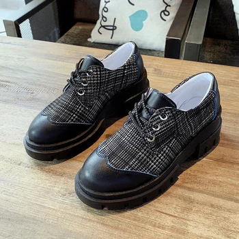 

women shoes net red low-heeled single shoes female Nice autumn winter thick bottom Plaid fabric stitching Small leather shoes