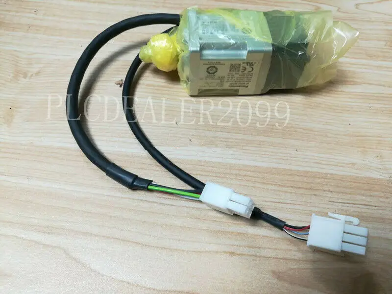 Абсолютно серводвигатель переменного тока Panasonic MSMF5AZL1U2M MSMF5AZL1U2M