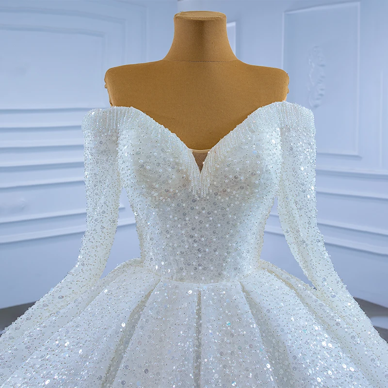 RSM67276 Shiny White Off-shoulder Tube Top Wedding Dress Bridal Wedding Long Sleeve Pleated 2021 New Pearl Tassel Sequins Dress 5