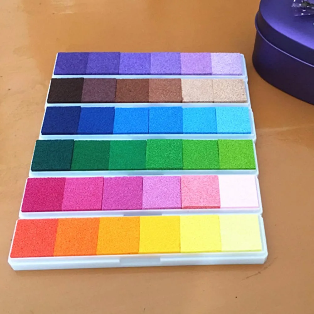 

1PCS Children's Fingerprints DIY Scrapbooking Vintage Artcrafts Ink pad Colorful Inkpad Stamps Oil Based Decorative Stamp