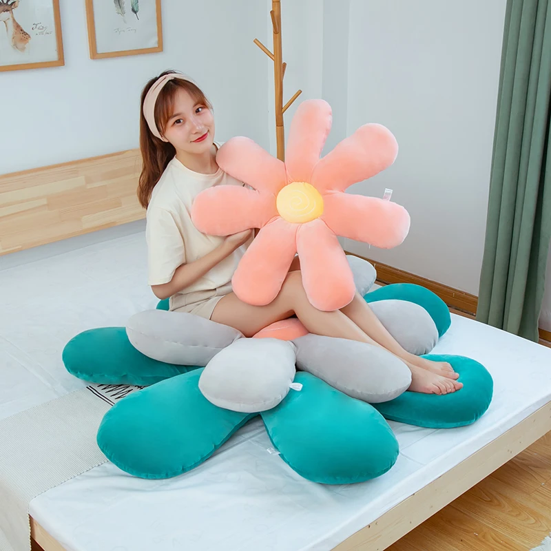 

Nice Cute Daisy Flower Plush Toy Sun Stuffed Doll Cat Pet Cushion Mat Pillow Home Bedroom Car Shop Restaurant Decor Girl Gift