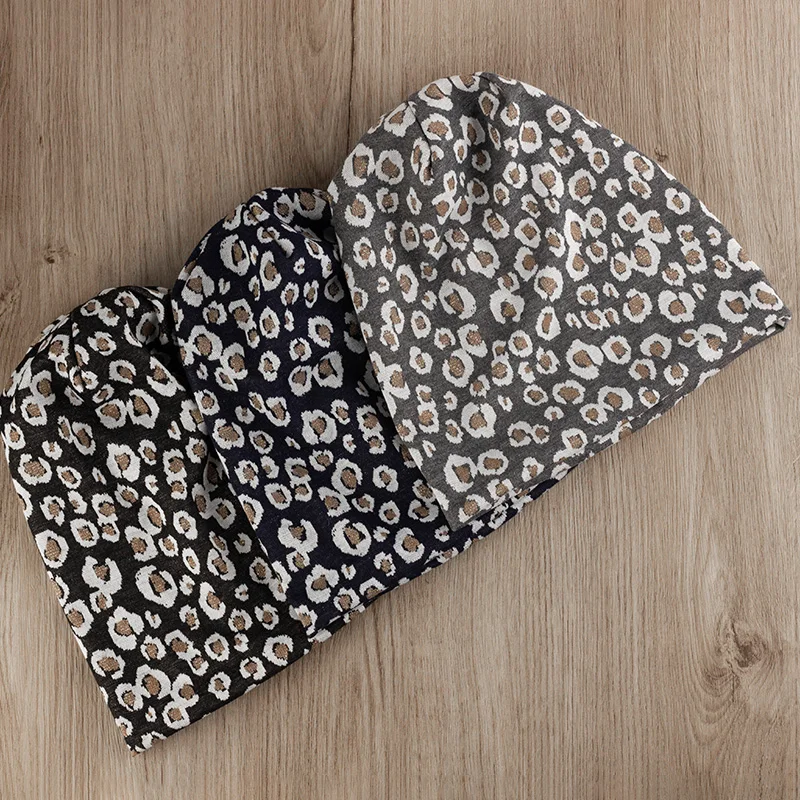 

Женские леопардовые зимние сапоги с принтом в виде шляпы Новые весенние осенние шапочки Теплая вязаная Повседневная Уличная шапка мужские и женские сапоги высотой выше колена хлопок капота