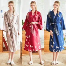 Женское шелковое сексуальное атласное кимоно, халат длиной до колена, банный халат большого размера с листьями невесты, свадебная Пижама
