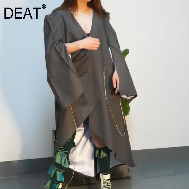 

DEAT 2020 Spring Fashion Woemn Clothes V-neck Flare Sleeves Pleated Asymmetrical Single Buttons Pockets Windbreaker WE08302L