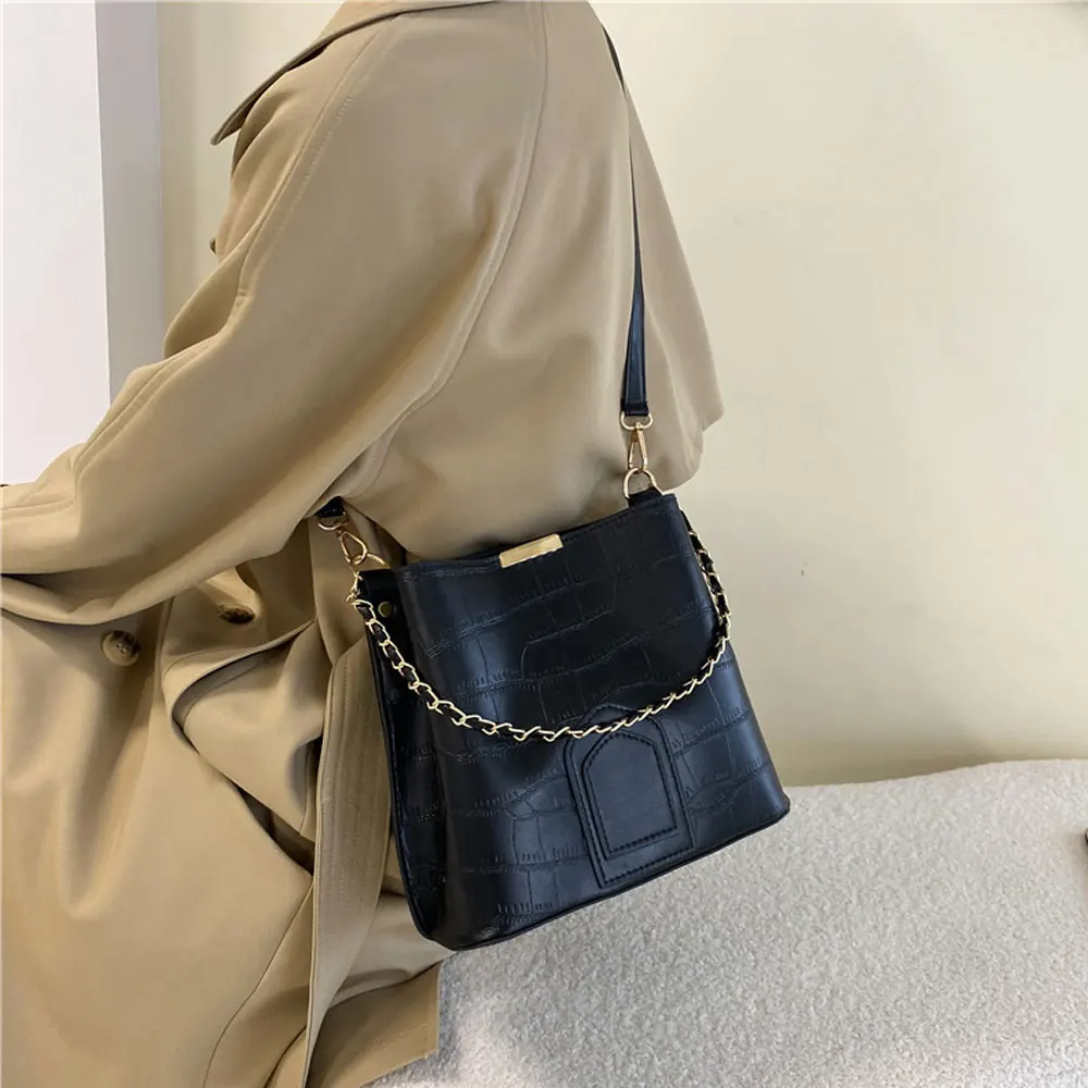 New Leather Shoulder Bags for Women Bucket Crossbody Bags Fashion Trends Female Printed Handbags Casual Ladies Simple Clutch