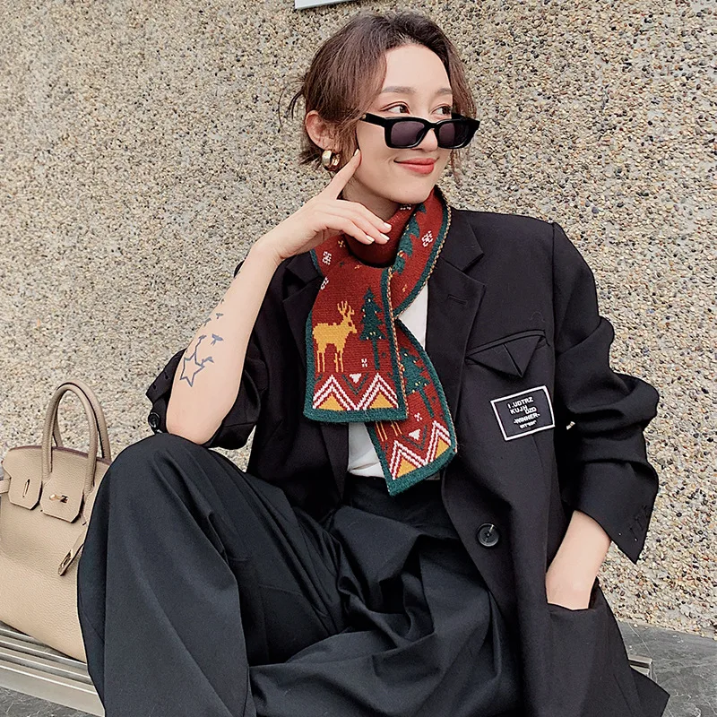 

2020 New Thin and Narrow Strip Christmas Wool Warm Scarf Female Winter Cartoon Character Fashion Korean Students