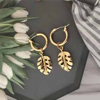 

Europe Minimalism Gold Color Plating Monstera Heart Star Geometric Cute Lovely Charm Tiny Hoop Earrings For Women Girl Party