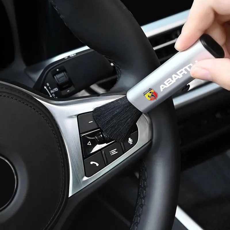 1pcs Car Retractable Dust Cleaning Soft Brush For Skodas Octavia MK2 MK3 2 3 A7 Fabia Karoq Kodiaq Superb Rapid Kamiq Scala Yeti