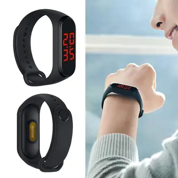 

V8 Silicone Strap Temperature Measuring Monitoring Time Display Smart Bracelet Comfortable Temperature Measurement Accurate