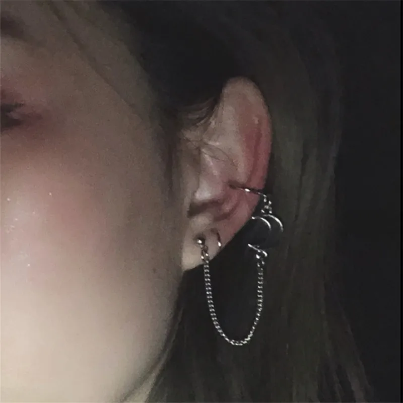 

New Silver Asymmetrical Moon Dangle Earrings Women Punk Hip Hop Long Chain Drop Earrings Fashion Accessories Korean Jewelry
