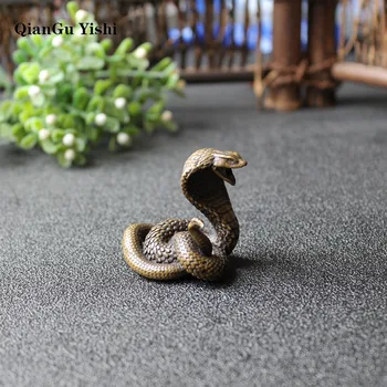 

Copper Vintage Cobra Snake Keychain Pendant Jewelry Brass Python Key Chain Punk Rock Boa Keyring Tea Pet Animal Copper Figurines