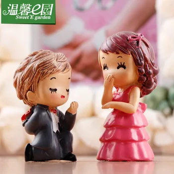 

Home Decor Sculptures Wedding Ornaments Decoration Figurine Living Room Decoration Adornos Para Casa Resin Decoration AC50BJ