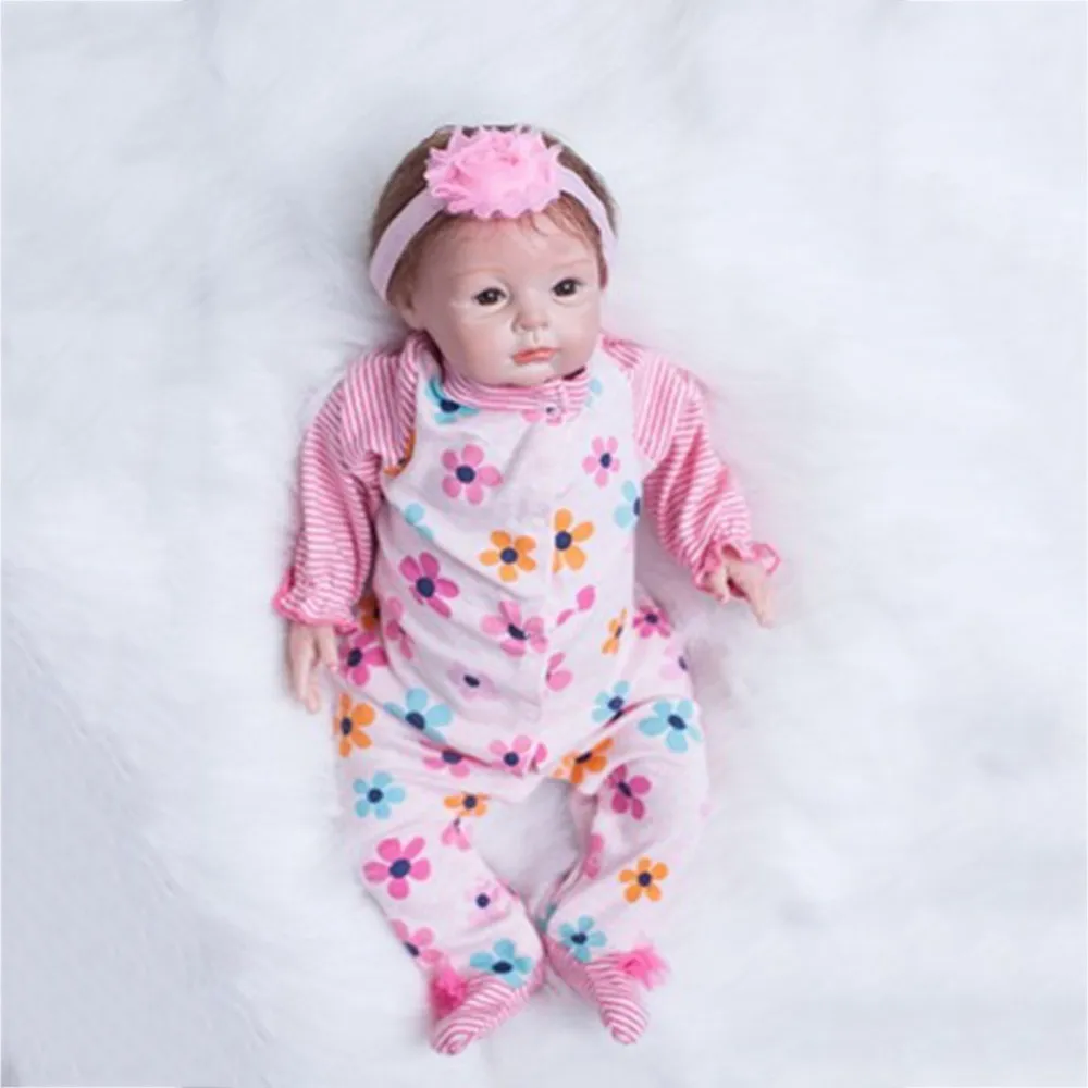 reborn baby doll OtardDolls 22 дюймов реалистичные куклы-реборн Bebe реалистичные мягкие виниловые пупсик с хлопковой одеждой для детей, сопроводите рождественские игрушки - Цвет: reborn baby doll