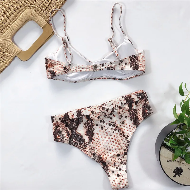 Green Sexy Lady Snake Print Bikinis Set Female Underwear Swimsuit Women Swimwear Thong Push Up Bikini Set with Belt Bathing Suit Green Sexy Lady Snake Print Bikinis Set Female Underwear Swimsuit Women Swimwear Thong Push Up Bikini Set with Belt Bathing Suit