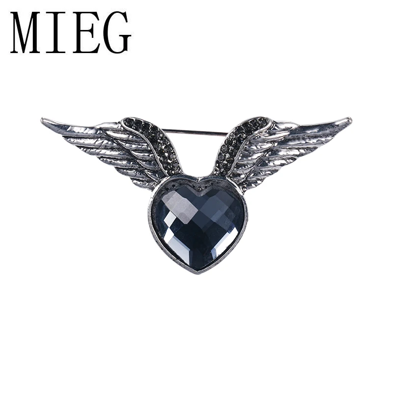 

2020 Vintage Crystal Brooches For Men Love Heart With Wing Brooches Pin Women Cute Jewelry Gift