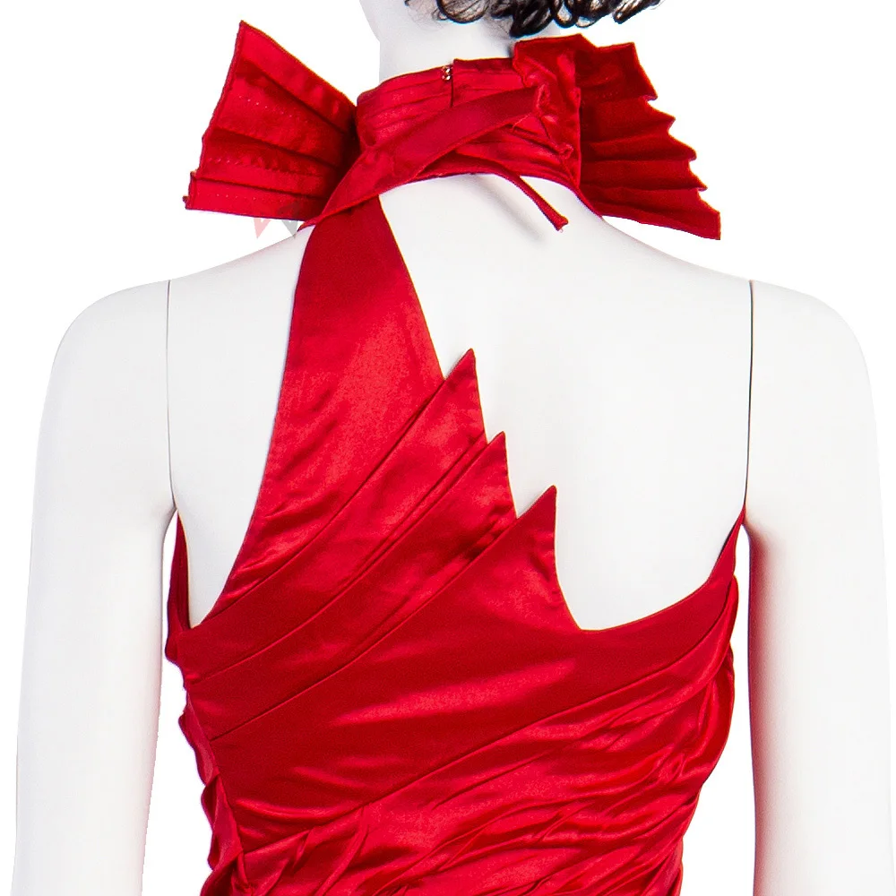 Costume Lovers 🌕 — Cruella De Vil (Emma Stone) Red dress.. Cruella